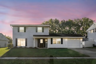 5340 Edgeview Rd, Columbus, OH 43207