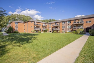 17 Tanager Rd Unit 1704, Monroe, NY 10950