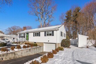 16 Summer St, Bedford, MA 01730