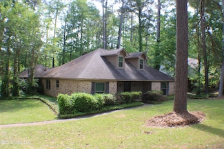 1109 Martin Dr, Brandon, MS 39047