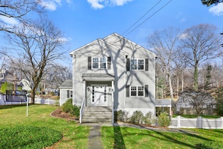 53 Midbrook Ln, Old Greenwich, CT 06870