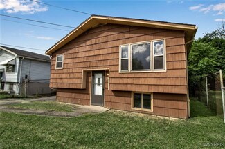 102 Guilford St, Buffalo, NY 14212