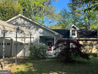 1499 Carriage Ln, Jonesboro, GA 30238