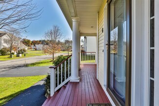 6 Huffy Cir, Nashua, NH 03062