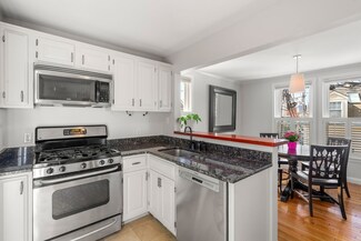 74 Sullivan St Unit 74, Charlestown, MA 02129