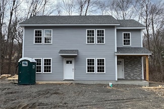 72 Wilbur Rd, Lincoln, RI 02865