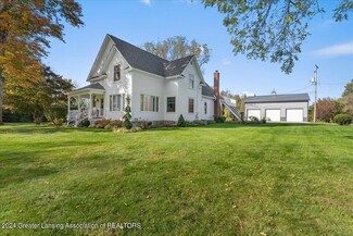 8647 Coleman Rd, Haslett, MI 48840