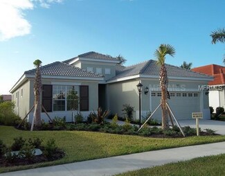 645 Lakescene Dr, Venice, FL 34293