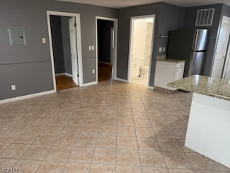 370 Davis Ave, Kearny, NJ 07032