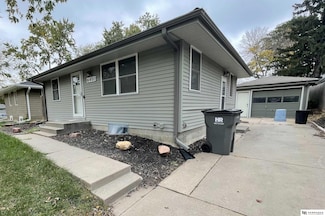 6410 Lexington Ave, Lincoln, NE 68505