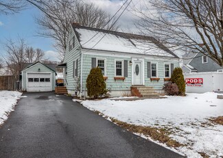 30 Hall St, Portland, ME 04103