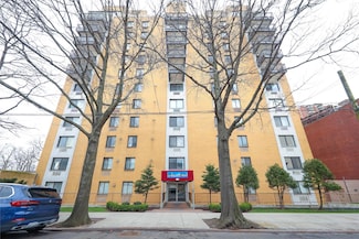 420 64th St Unit 11B, Brooklyn, NY 11220