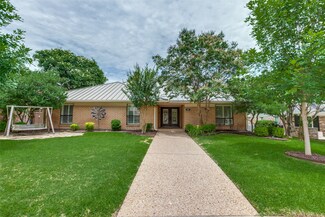 206 Crooked Creek Dr, Richardson, TX 75080