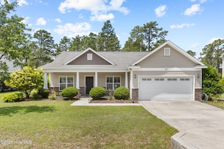 317 Inverness Dr, Hubert, NC 28539