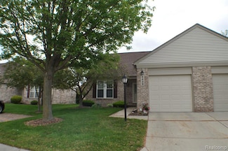 4439 Hunters Cir W Unit 163, Canton, MI 48188