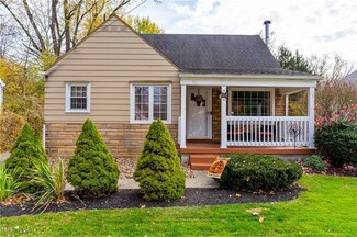 16 Nesbitt St, Youngstown, OH 44514