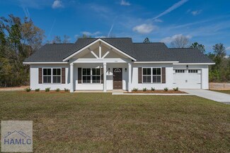 114 Oak Cir, Glennville, GA 30427