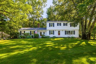 26 Applewood Rd, West Boylston, MA 01583