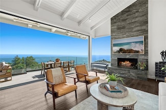 31452 Holly Dr, Laguna Beach, CA 92651