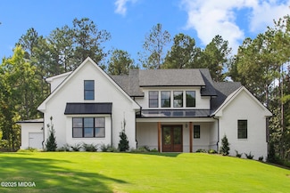 110 Forest Overlook Dr, Forsyth, GA 31029