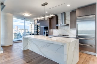 3130 N Harwood St Unit 1404, Dallas, TX 75201