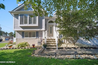 841 9th Ave, Toms River, NJ 08757