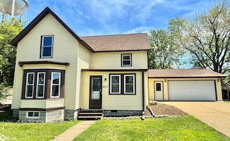 622 Main St, Grinnell, IA 50112