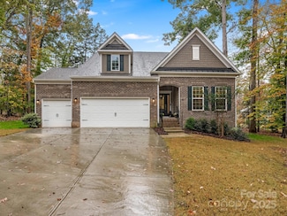 14006 Autumn Glory Dr, Charlotte, NC 28227