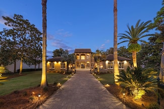 446 Admiral Ct, Destin, FL 32541