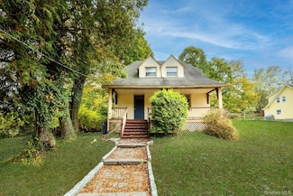 221 N Greeley Ave, Chappaqua, NY 10514