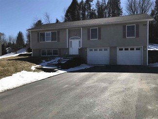 242 Jersey Way, Morrisville, VT 05661