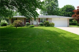 1214 Highwood Dr, Clinton, OH 44216