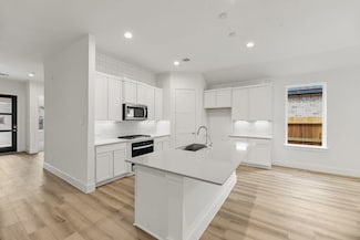 206 Springfield Terrace Dr, Panorama Village, TX 77304
