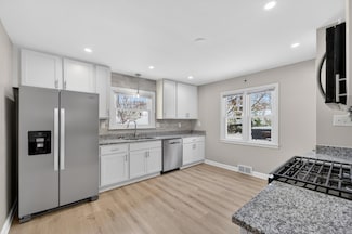 2822 S 48th St, Milwaukee, WI 53219