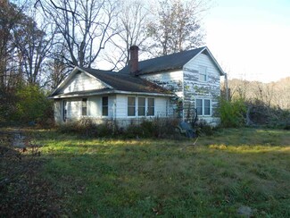 8177 Newcastle Rd, Lafayette, IN 47905