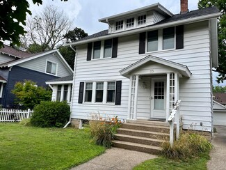 113 E 24th St, Holland, MI 49423