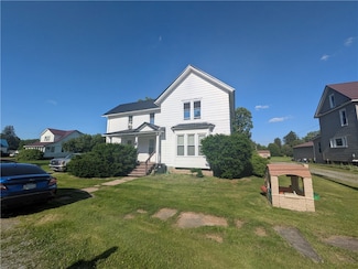 10 Mcclellan Ave, Mount Jewett, PA 16740