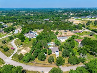 1312 Robyn Rd, Azle, TX 76020