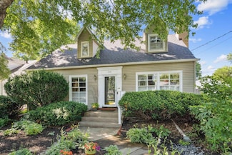 414 Cornwall Ave, Waterloo, IA 50702