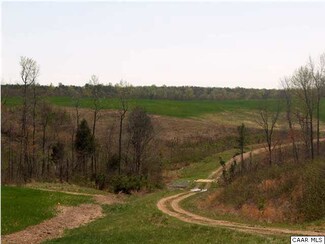 172 Carys Creek Rd, Fork Union, VA 23055