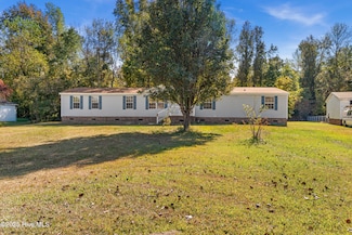 106 Theodore Ln, New Bern, NC 28560