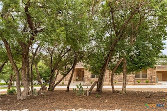 805 Willow Creek Cir, San Marcos, TX 78666