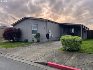 1000 S McKern Ct Unit 58, Newberg, OR 97132