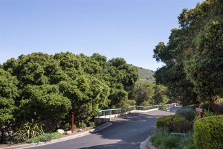10196 Oakwood Cir, Carmel, CA 93923