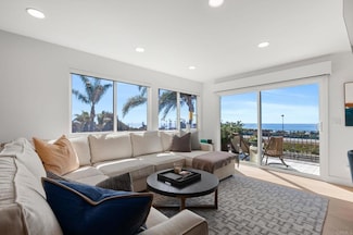 1923 San Elijo Ave Unit 4, Cardiff By the Sea, CA 92007