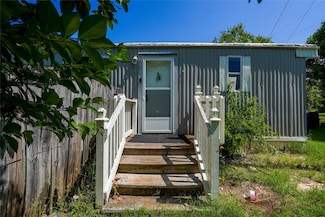 720 Jupiter Ave, Granbury, TX 76049