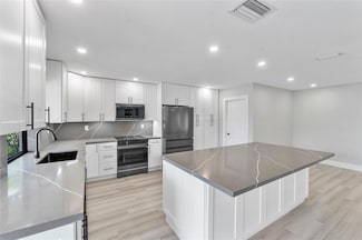 1024 NW 83rd Dr, Coral Springs, FL 33071