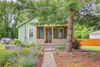 711 W Graham Dr, Bloomington, IN 47403