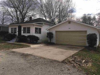 3825 Rebecca St, Hamilton, IN 46742