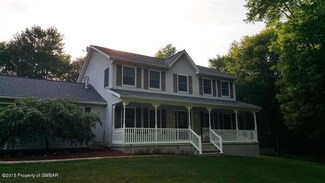 151 Burma Rd, Mountain Top, PA 18707